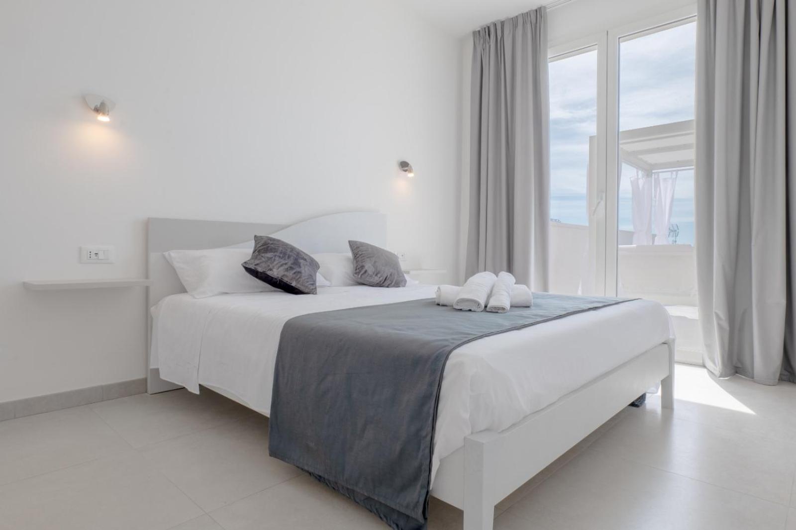 טורה סן ג'ובאני אוג'נטו Diva Luxury Suite מראה חיצוני תמונה