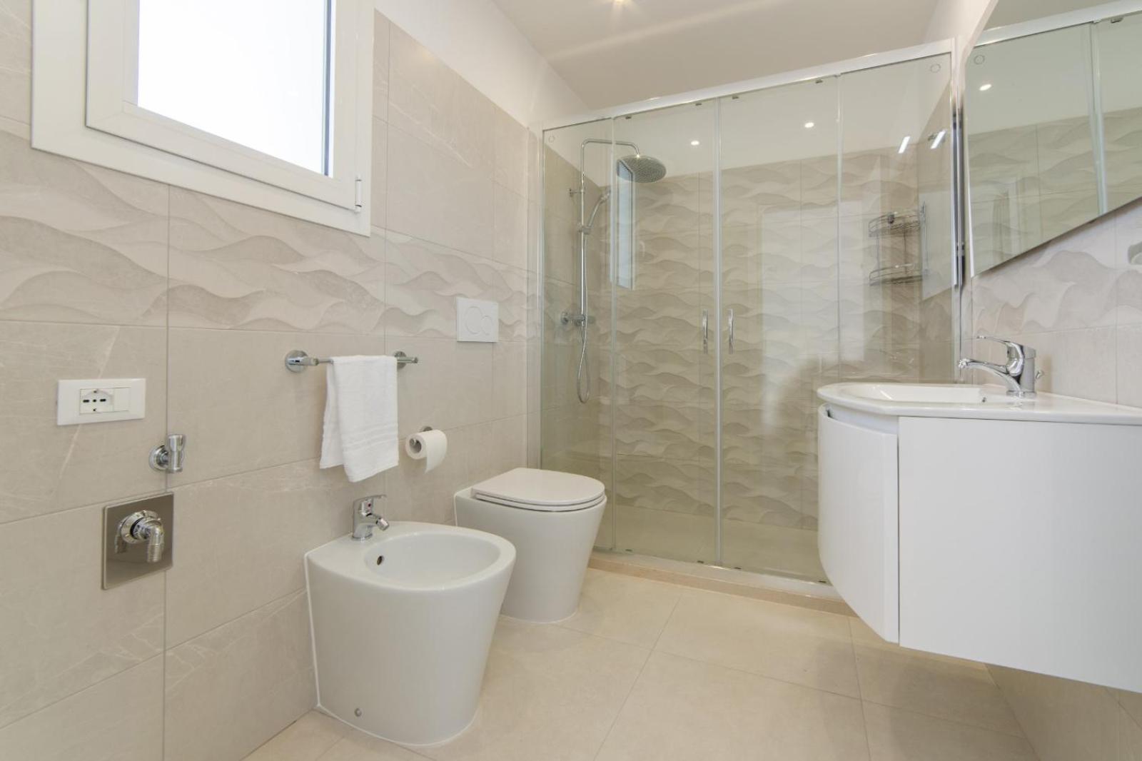 טורה סן ג'ובאני אוג'נטו Diva Luxury Suite מראה חיצוני תמונה